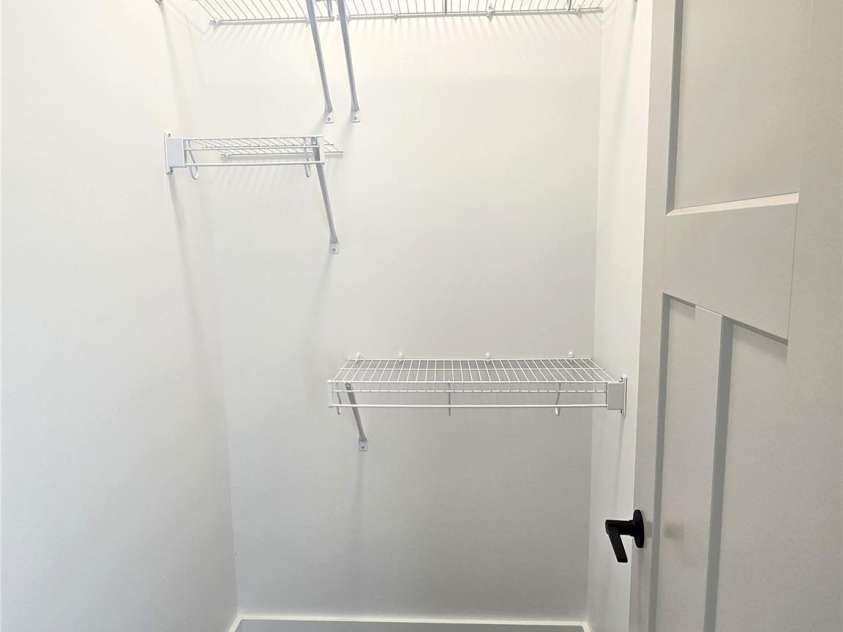 774 8th Street, Hickory, NC 28601.  MLS# CAR4279199, YatesRealty ID 29021. 