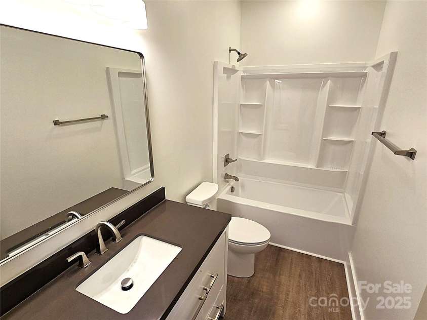 774 8th Street, Hickory, NC 28601.  MLS# CAR4279199, YatesRealty ID 29021. 