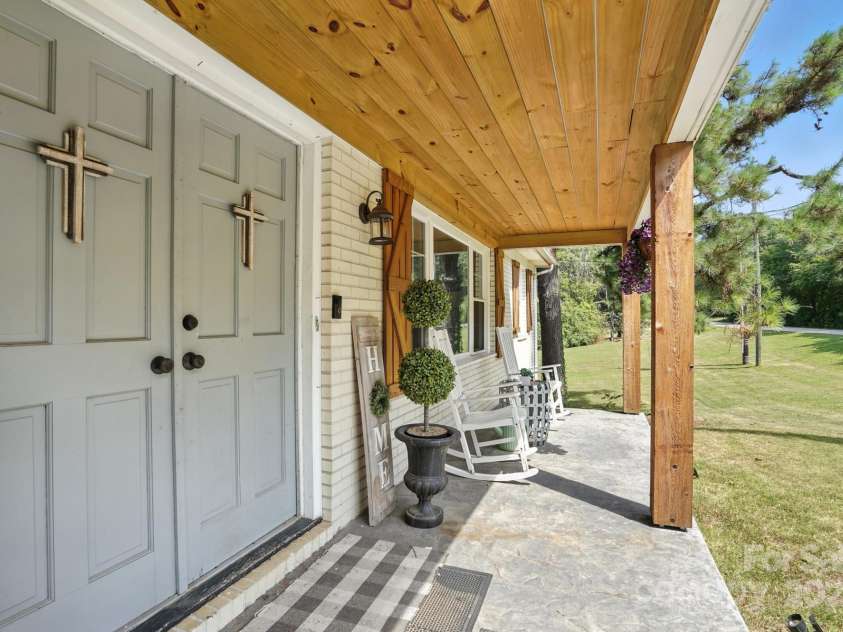 3306 Barr Road, Concord, NC 28027.  MLS# CAR4285677, YatesRealty ID 29025. 