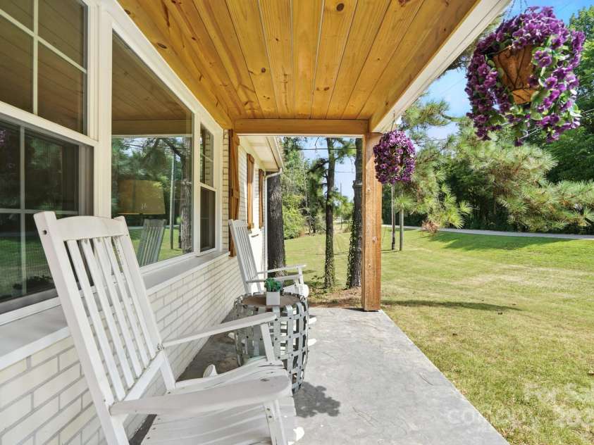 3306 Barr Road, Concord, NC 28027.  MLS# CAR4285677, YatesRealty ID 29025. 