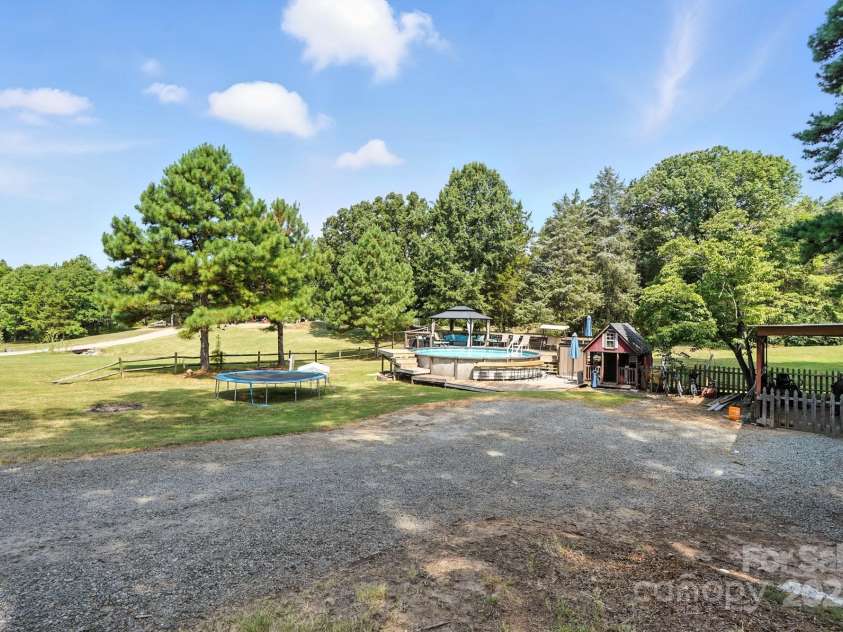 3306 Barr Road, Concord, NC 28027.  MLS# CAR4285677, YatesRealty ID 29025. 