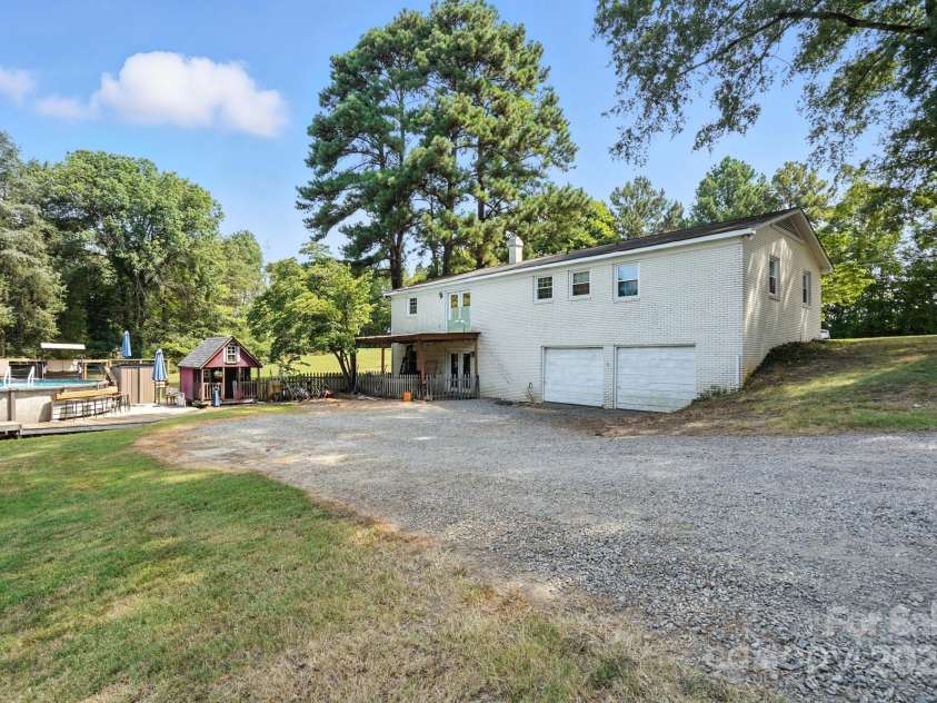 3306 Barr Road, Concord, NC 28027.  MLS# CAR4285677, YatesRealty ID 29025. 