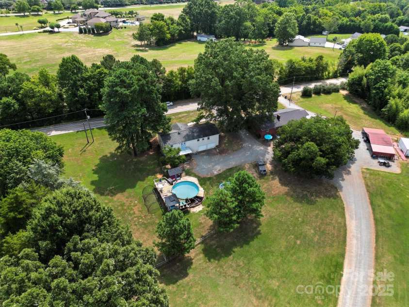 3306 Barr Road, Concord, NC 28027.  MLS# CAR4285677, YatesRealty ID 29025. 