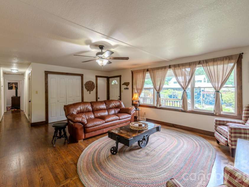 84 English Road, Spruce Pine, NC 28777.  MLS# CAR4390846, YatesRealty ID 29025. 