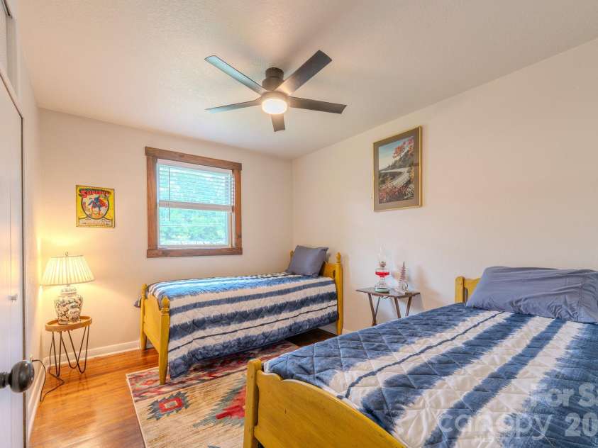 84 English Road, Spruce Pine, NC 28777.  MLS# CAR4390846, YatesRealty ID 29025. 