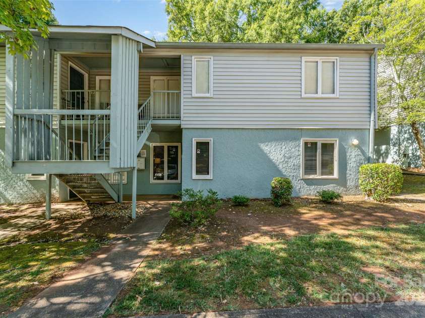 1914 Meadowlark Lane, Charlotte, NC 28210.  MLS# CAR4285929, YatesRealty ID 29026. Exterior View