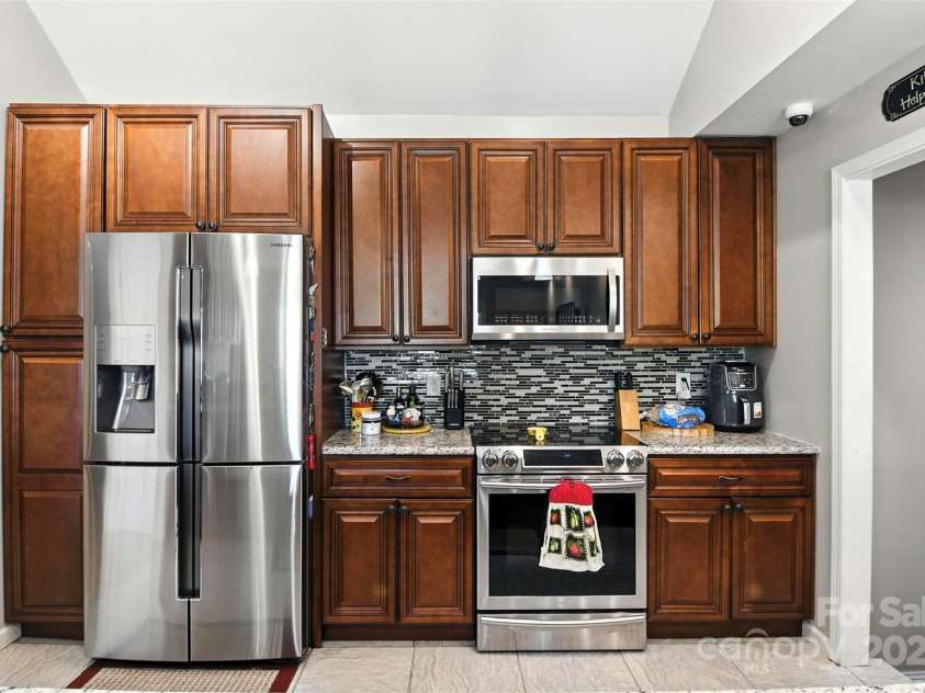 1315 Pear Drive, Conover, NC 28613.  MLS# CAR4286363, YatesRealty ID 29027. 