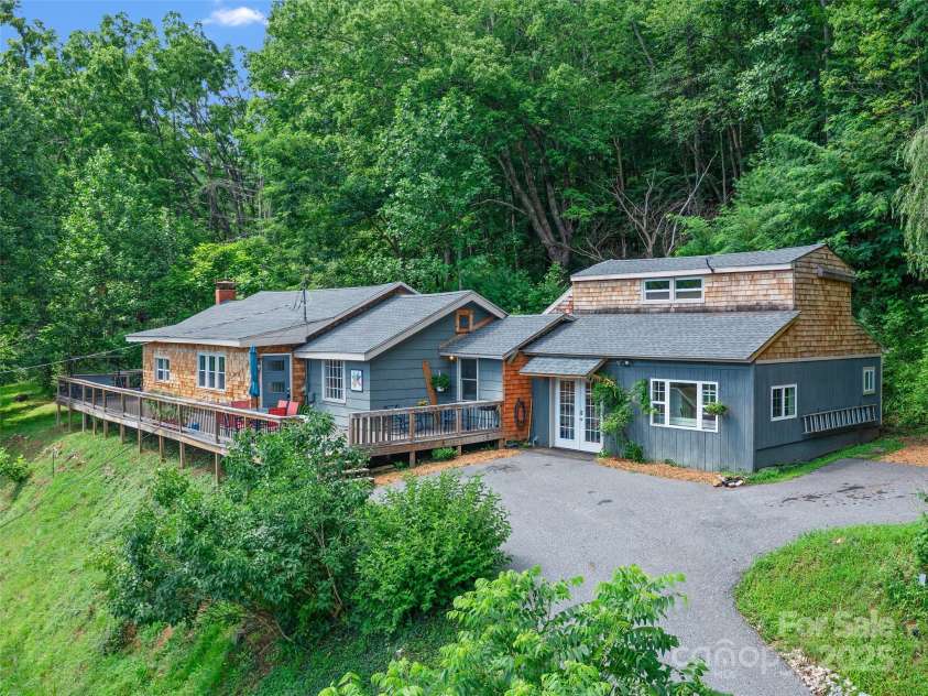 3477 Cane Creek Road, Bakersville, NC 28705.  MLS# CAR4286127, YatesRealty ID 29028. 