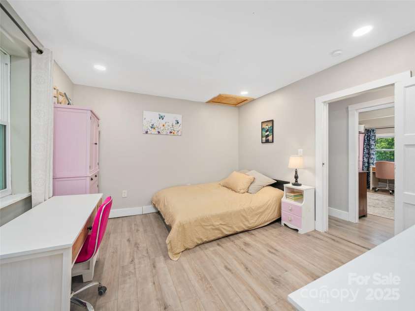 3477 Cane Creek Road, Bakersville, NC 28705.  MLS# CAR4286127, YatesRealty ID 29028. 