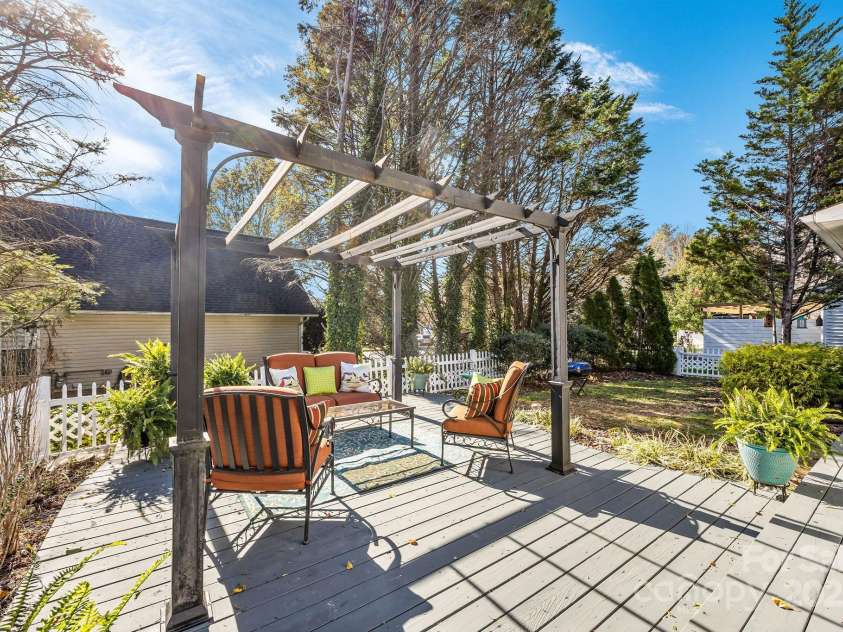 255 Stonehollow Road, Fletcher, NC 28732.  MLS# CAR4320465, YatesRealty ID 2903. 