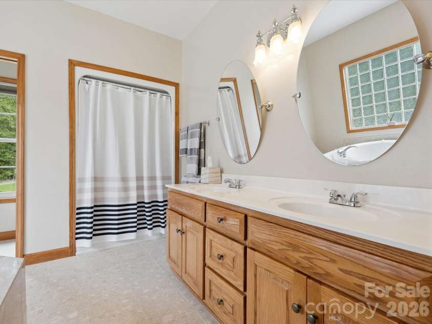 887 Living Waters Drive, Great Falls, SC 29055.  MLS# CAR4353717, YatesRealty ID 2903. 