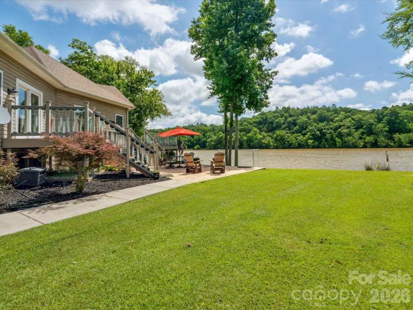 887 Living Waters Drive, Great Falls, SC 29055.  MLS# CAR4353717, YatesRealty ID 2903. 