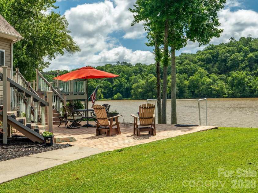 887 Living Waters Drive, Great Falls, SC 29055.  MLS# CAR4353717, YatesRealty ID 2903. 