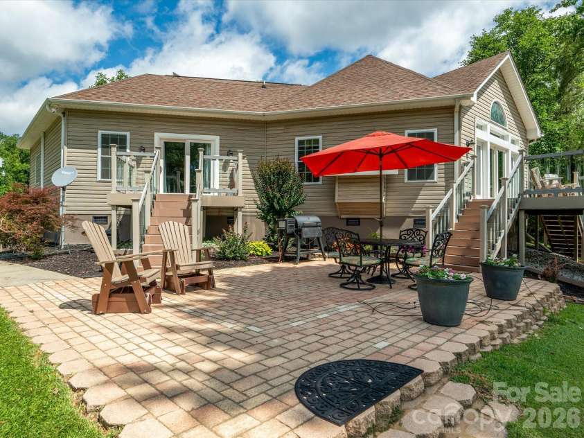887 Living Waters Drive, Great Falls, SC 29055.  MLS# CAR4353717, YatesRealty ID 2903. 