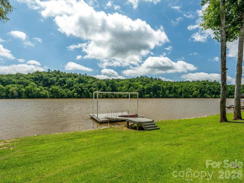 887 Living Waters Drive, Great Falls, SC 29055.  MLS# CAR4353717, YatesRealty ID 2903. 