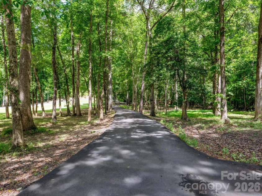 887 Living Waters Drive, Great Falls, SC 29055.  MLS# CAR4353717, YatesRealty ID 2903. 