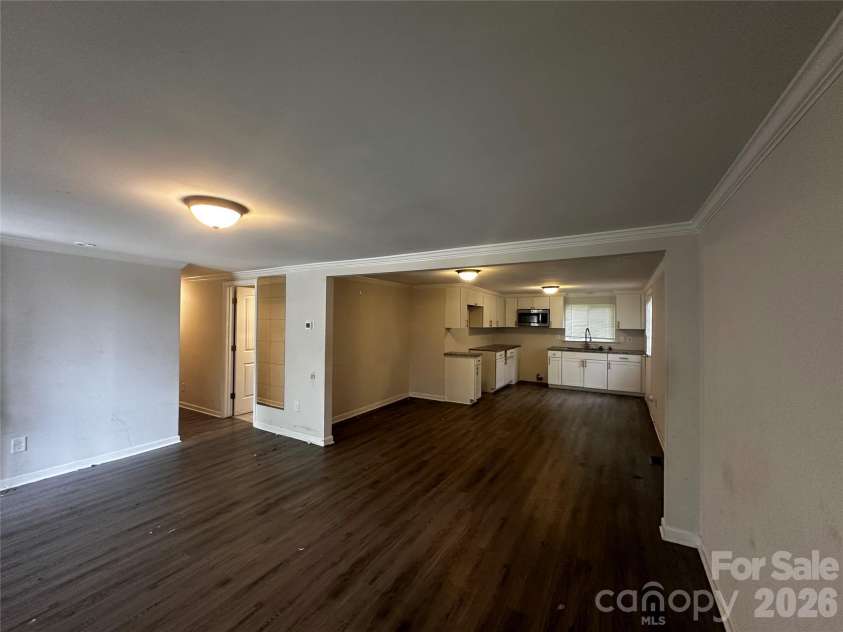 1206 Nealtown Road, Greensboro, NC 27405.  MLS# CAR4386964, YatesRealty ID 29030. 