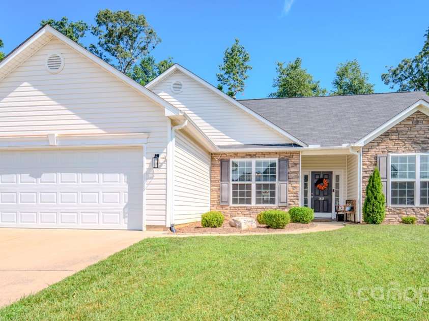 303 Hiawassee Road, Fletcher, NC 28732.  MLS# CAR4286442, YatesRealty ID 29032. 