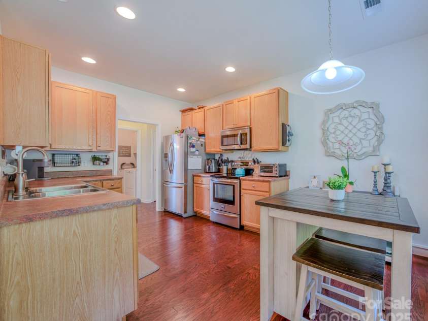 303 Hiawassee Road, Fletcher, NC 28732.  MLS# CAR4286442, YatesRealty ID 29032. 