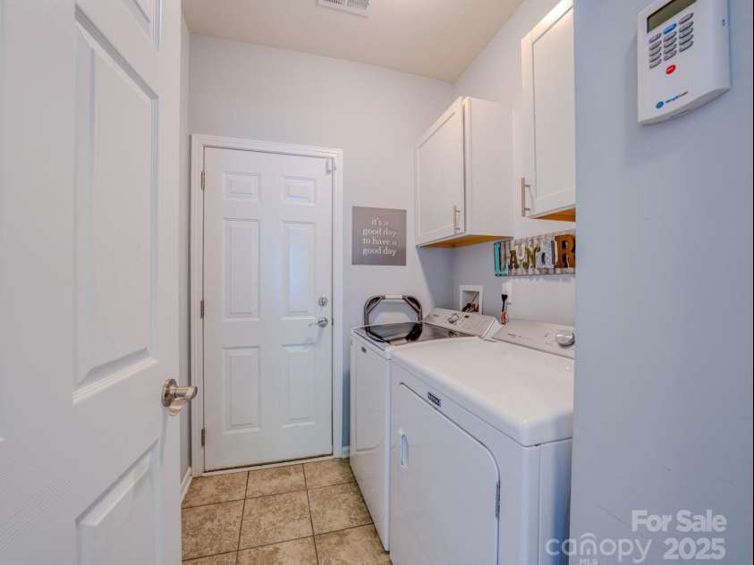 303 Hiawassee Road, Fletcher, NC 28732.  MLS# CAR4286442, YatesRealty ID 29032. 