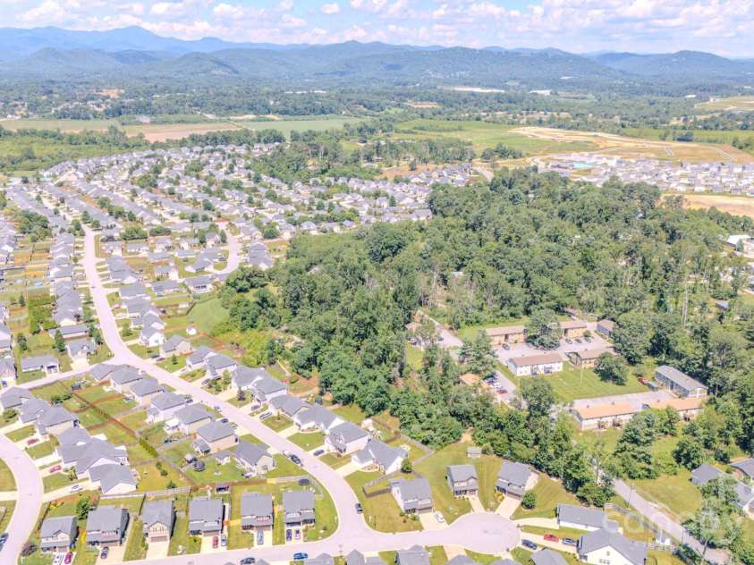 303 Hiawassee Road, Fletcher, NC 28732.  MLS# CAR4286442, YatesRealty ID 29032. 