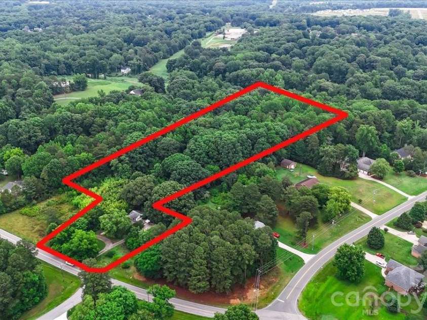 929 Shearers Road, Mooresville, NC 28115.  MLS# CAR4391766, YatesRealty ID 29032. 