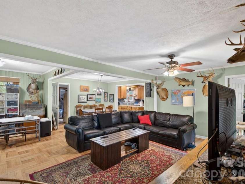 929 Shearers Road, Mooresville, NC 28115.  MLS# CAR4391766, YatesRealty ID 29032. 