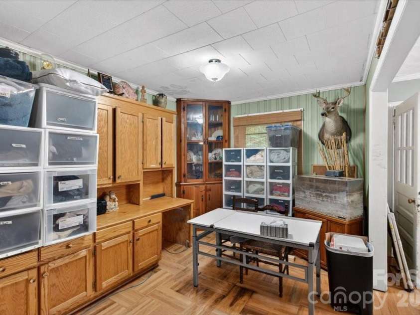 929 Shearers Road, Mooresville, NC 28115.  MLS# CAR4391766, YatesRealty ID 29032. 