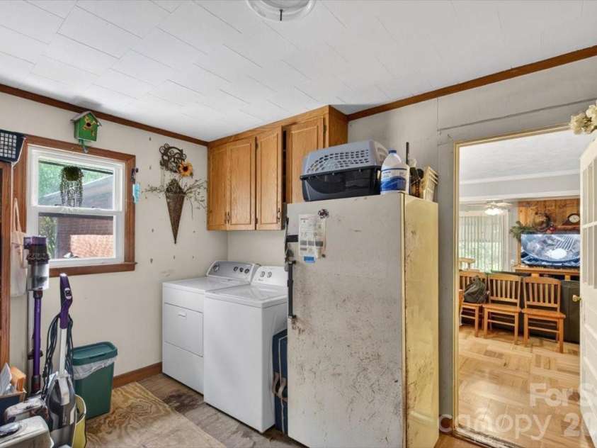 929 Shearers Road, Mooresville, NC 28115.  MLS# CAR4391766, YatesRealty ID 29032. 