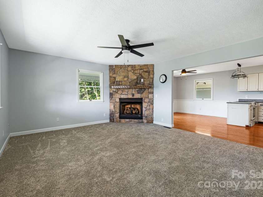 95 Friendship Road, Burnsville, NC 28714.  MLS# CAR4282624, YatesRealty ID 29033. 