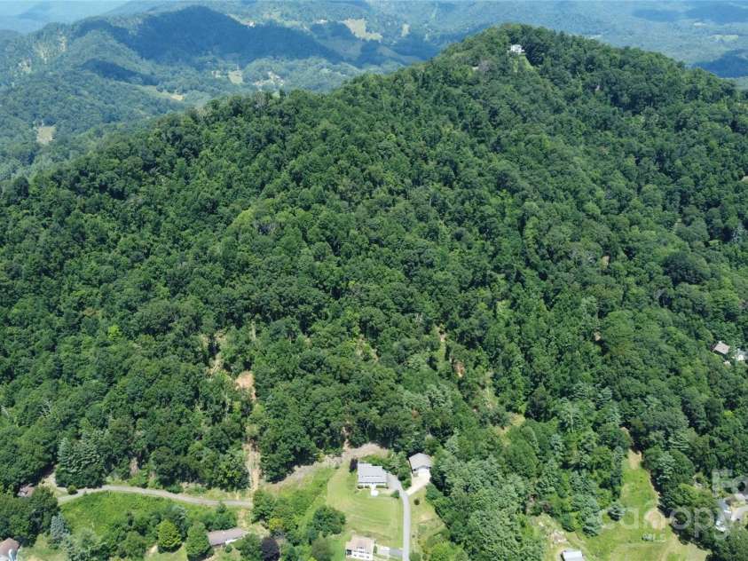 95 Friendship Road, Burnsville, NC 28714.  MLS# CAR4286761, YatesRealty ID 29033. 