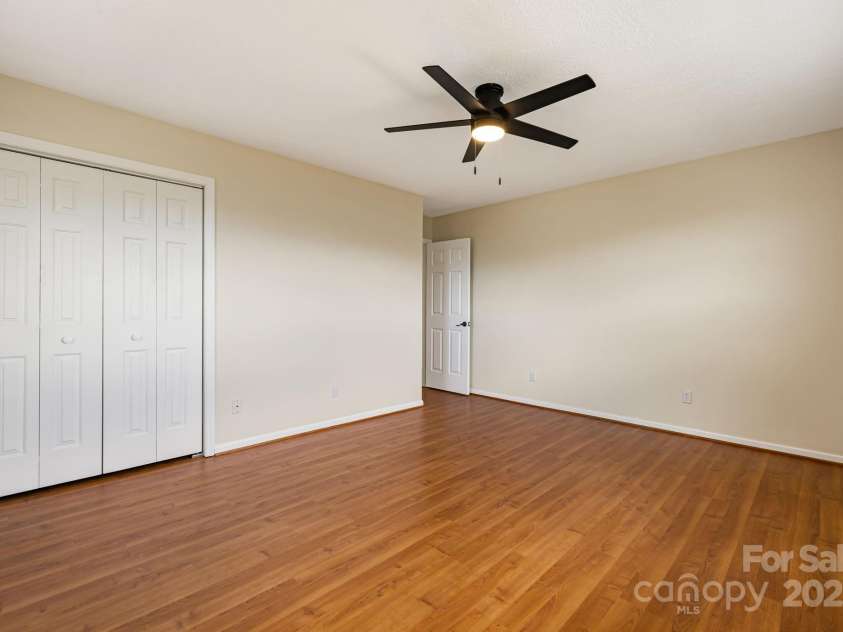 95 Friendship Road, Burnsville, NC 28714.  MLS# CAR4286761, YatesRealty ID 29033. 