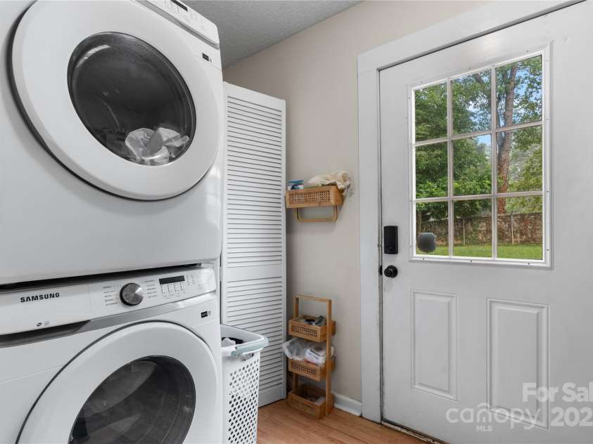 114 Virginia Street, Lenoir, NC 28645.  MLS# CAR4286715, YatesRealty ID 29034. 