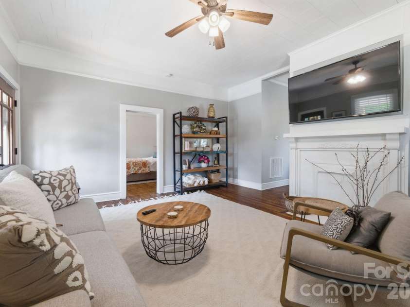 400 Rose Avenue, Kannapolis, NC 28083.  MLS# CAR4390121, YatesRealty ID 29034. 