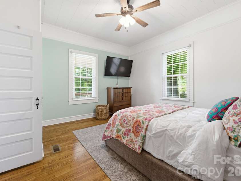 400 Rose Avenue, Kannapolis, NC 28083.  MLS# CAR4390121, YatesRealty ID 29034. 