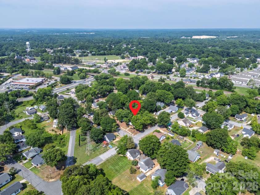 400 Rose Avenue, Kannapolis, NC 28083.  MLS# CAR4390121, YatesRealty ID 29034. 