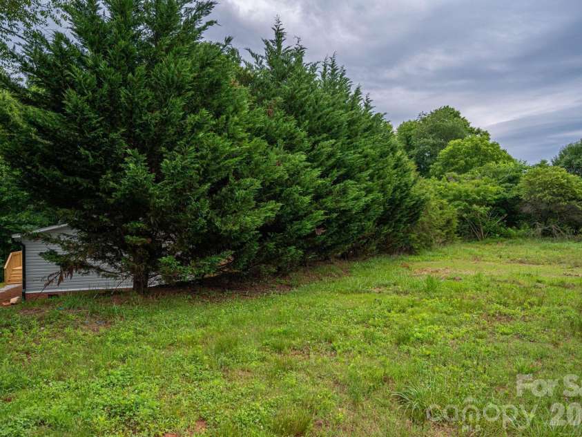 3462 Eaker Road, Cherryville, NC 28021.  MLS# CAR4390279, YatesRealty ID 29035. Beautiful green pasture