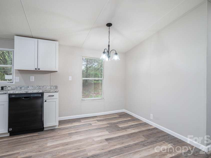 3462 Eaker Road, Cherryville, NC 28021.  MLS# CAR4390279, YatesRealty ID 29035. Dining area
