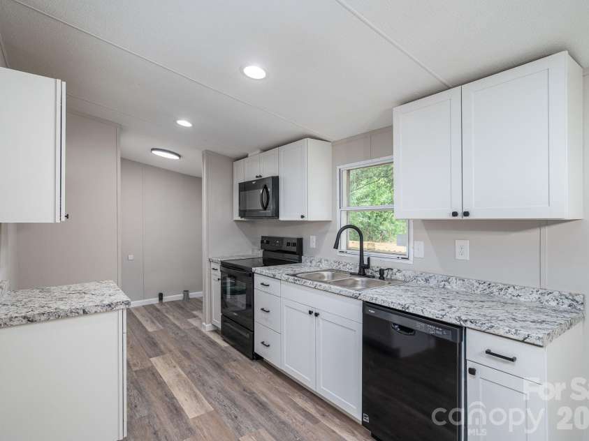 3462 Eaker Road, Cherryville, NC 28021.  MLS# CAR4390279, YatesRealty ID 29035. Formica counter tops