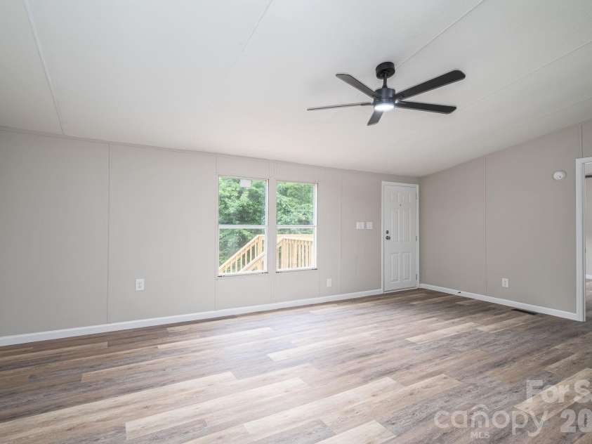 3462 Eaker Road, Cherryville, NC 28021.  MLS# CAR4390279, YatesRealty ID 29035. Living Room