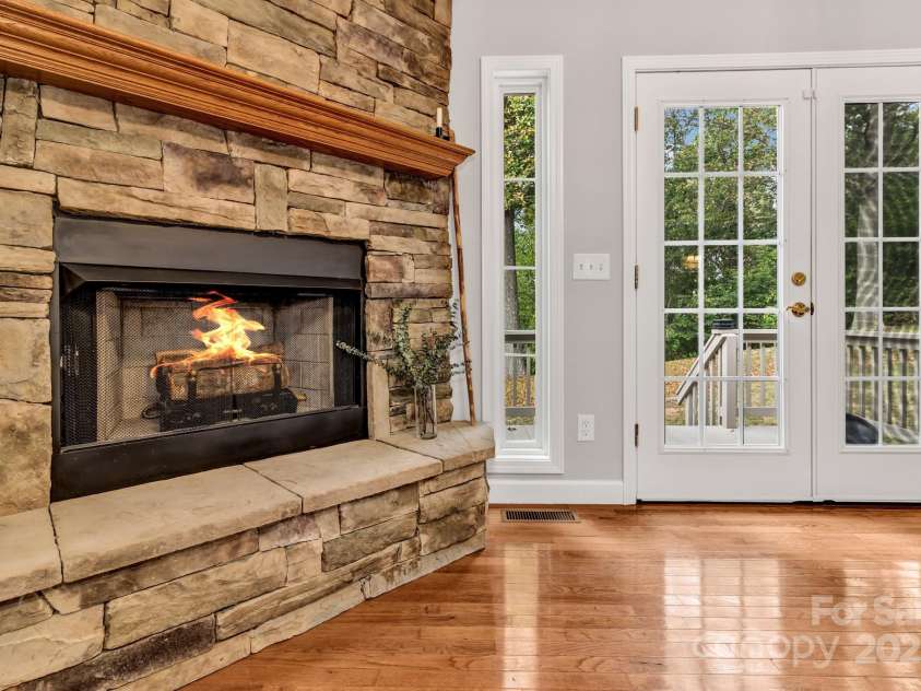 283 Blake Drive, Canton, NC 28716.  MLS# CAR4307374, YatesRealty ID 29036. 