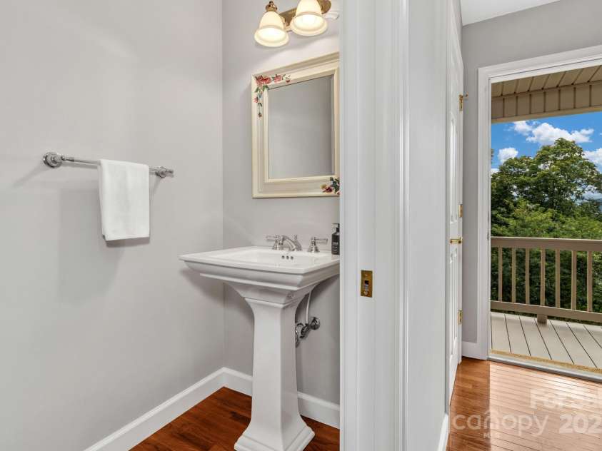 283 Blake Drive, Canton, NC 28716.  MLS# CAR4307374, YatesRealty ID 29036. 