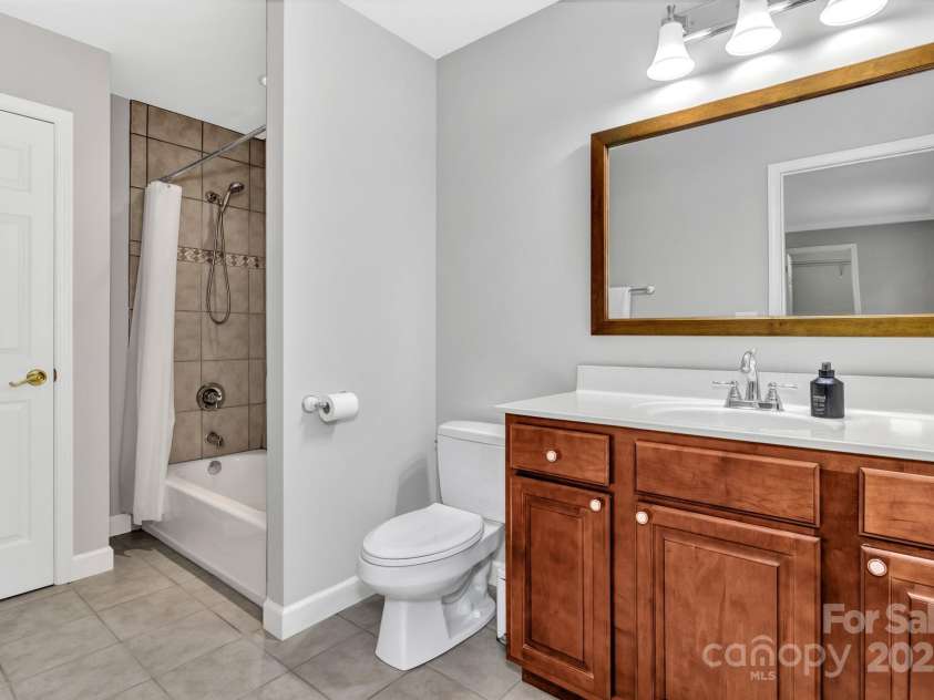 283 Blake Drive, Canton, NC 28716.  MLS# CAR4307374, YatesRealty ID 29036. 