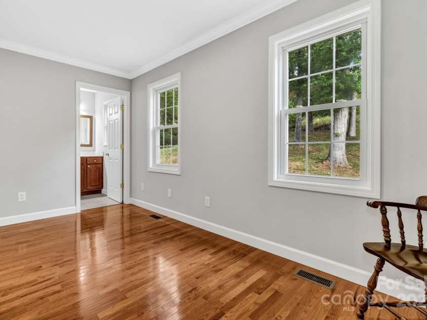 283 Blake Drive, Canton, NC 28716.  MLS# CAR4307374, YatesRealty ID 29036. 