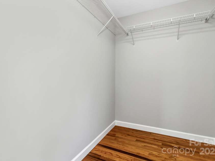 283 Blake Drive, Canton, NC 28716.  MLS# CAR4307374, YatesRealty ID 29036. 