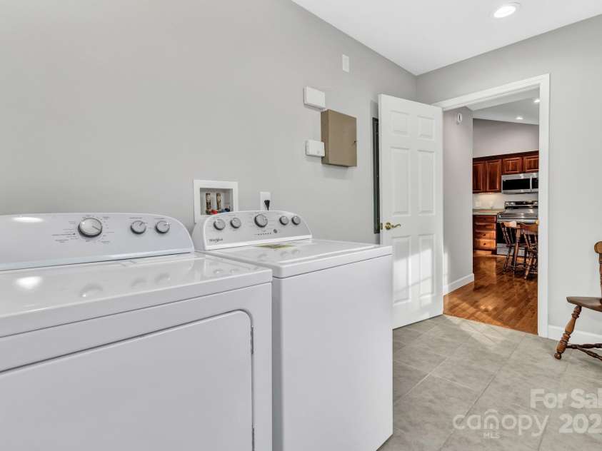 283 Blake Drive, Canton, NC 28716.  MLS# CAR4307374, YatesRealty ID 29036. 