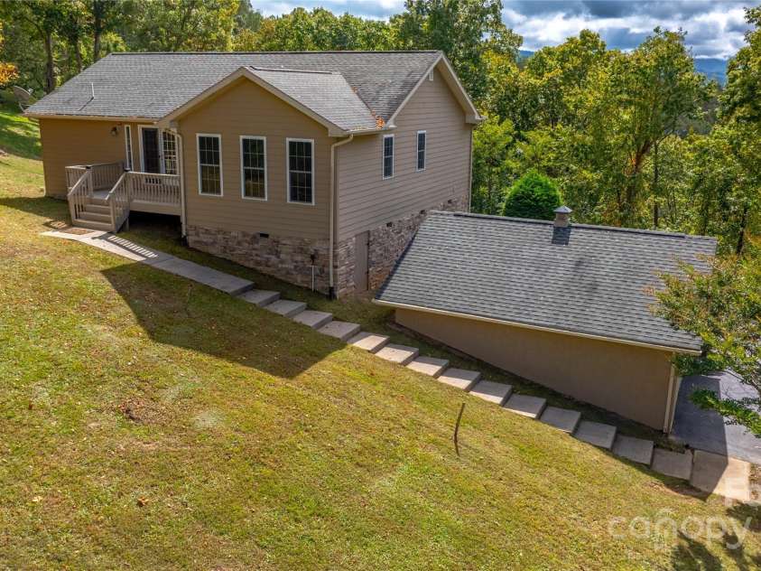 283 Blake Drive, Canton, NC 28716.  MLS# CAR4307374, YatesRealty ID 29036. 
