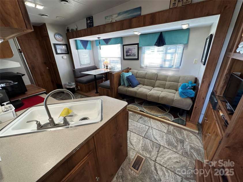 104 Robin Lane, New London, NC 28127.  MLS# CAR4284613, YatesRealty ID 29037. 