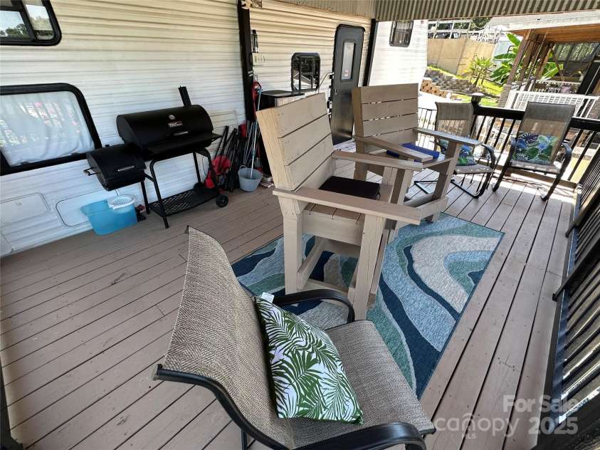 104 Robin Lane, New London, NC 28127.  MLS# CAR4284613, YatesRealty ID 29037. 