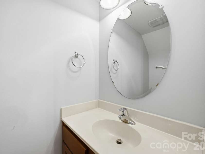 1215 Green Oaks Lane, Charlotte, NC 28205.  MLS# CAR4387750, YatesRealty ID 29037. Half bathroom on main level